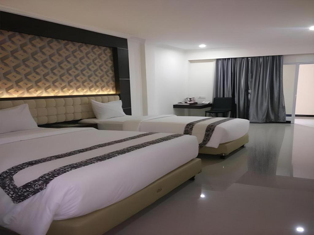 Sindoro Hotel Cilacap By Conary Exterior foto