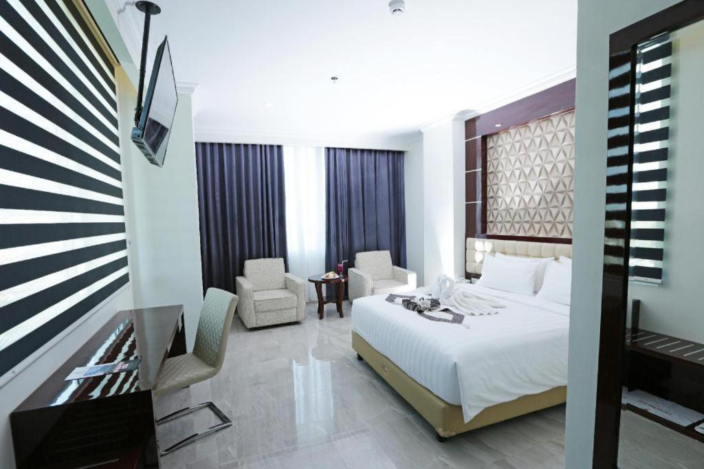 Sindoro Hotel Cilacap By Conary Exterior foto