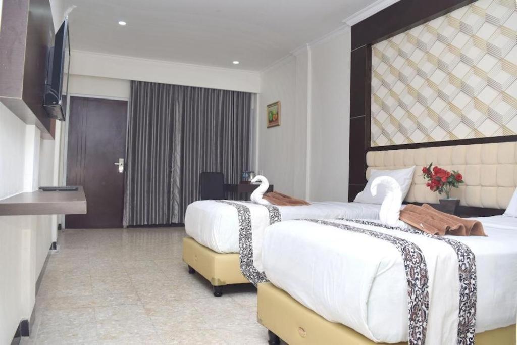 Sindoro Hotel Cilacap By Conary Exterior foto
